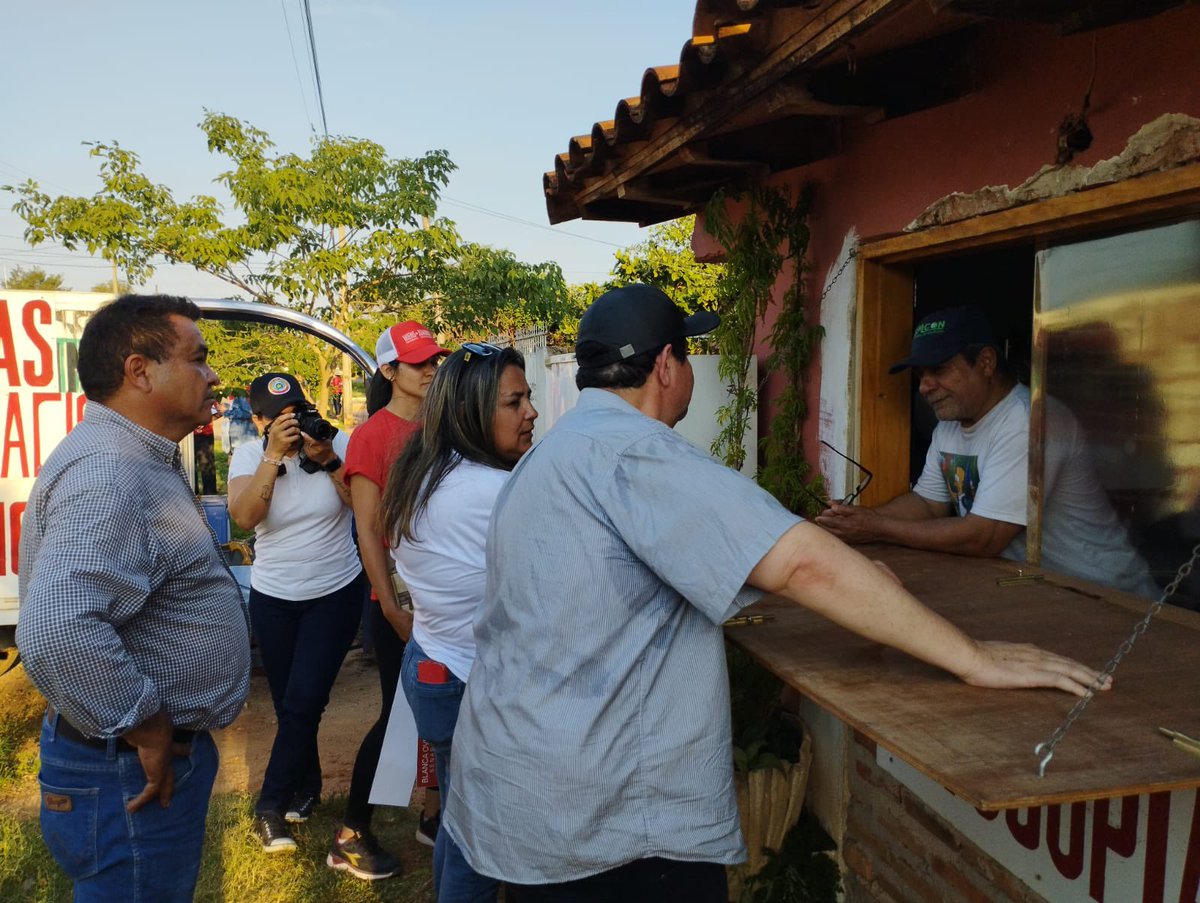 Edithmkt1's tweet photo. Se camina! #WiensPresidente #DrArturoUrbietaDiputado #LizMezaGobernadora https://t.co/Ua0e2qsf01