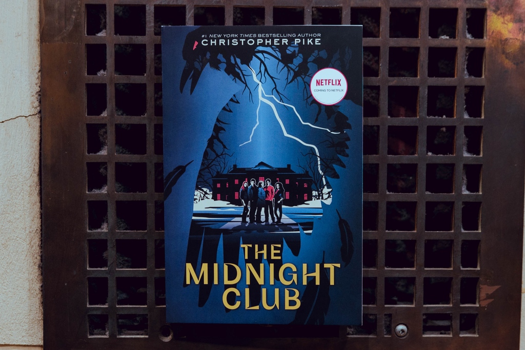 Our Book Club pick for October is The Midnight Club by Christopher Pike! Get a copy at l8r.it/5v8t. Become a member in time for next month's pick. Sign up at l8r.it/TqBB #BookstoreBookClub #BookClub #UofTBookstores