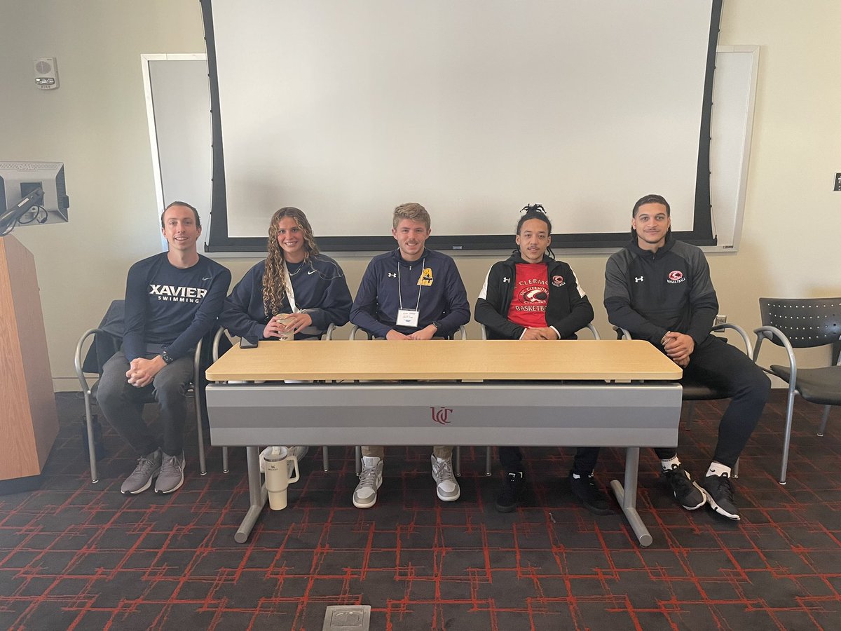 iamcpsathletics's tweet photo. Big shout out to the college student athletes that are sharing their experience and knowledge with our @IamCPS students! Thanks for helping prepare our students for what’s next! #cpscollegeweek #bepresent https://t.co/iETTmXG6nF