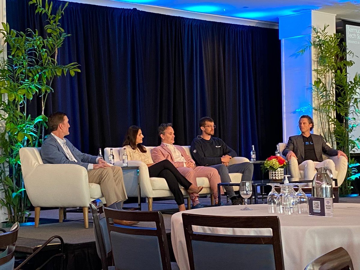 RelmInsurance's tweet photo. Having a great time speaking about ✨ (Re)Insurance Reimagined 🌈 with friends @Aon_plc #Nova @insurenimble @nayms at the #BermudaTechSummit @investBermuda 👏 https://t.co/yTWUf3pTkQ