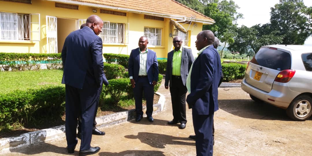 NaLIRRI's tweet photo. Launched!
It has been a great day as the first ever locally constituted #antitick vaccine is flagged off to undergo mulitlocational trials to validate its efficacy &amp; efficiency. @NaLIRRI and @narouganda at large are still committed to producing local solutions for local problems https://t.co/7tYcU8vhHk