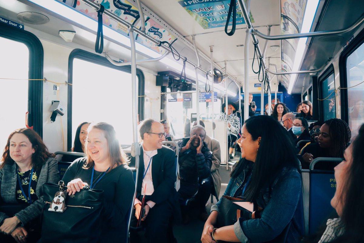 Readby4th's tweet photo. When it comes to celebrating literacy, we're on a roll. Check out these playful learning buses! #readingpromise #philly @WilliamPennFdn @playfullearng https://t.co/j4zJwd7HqL