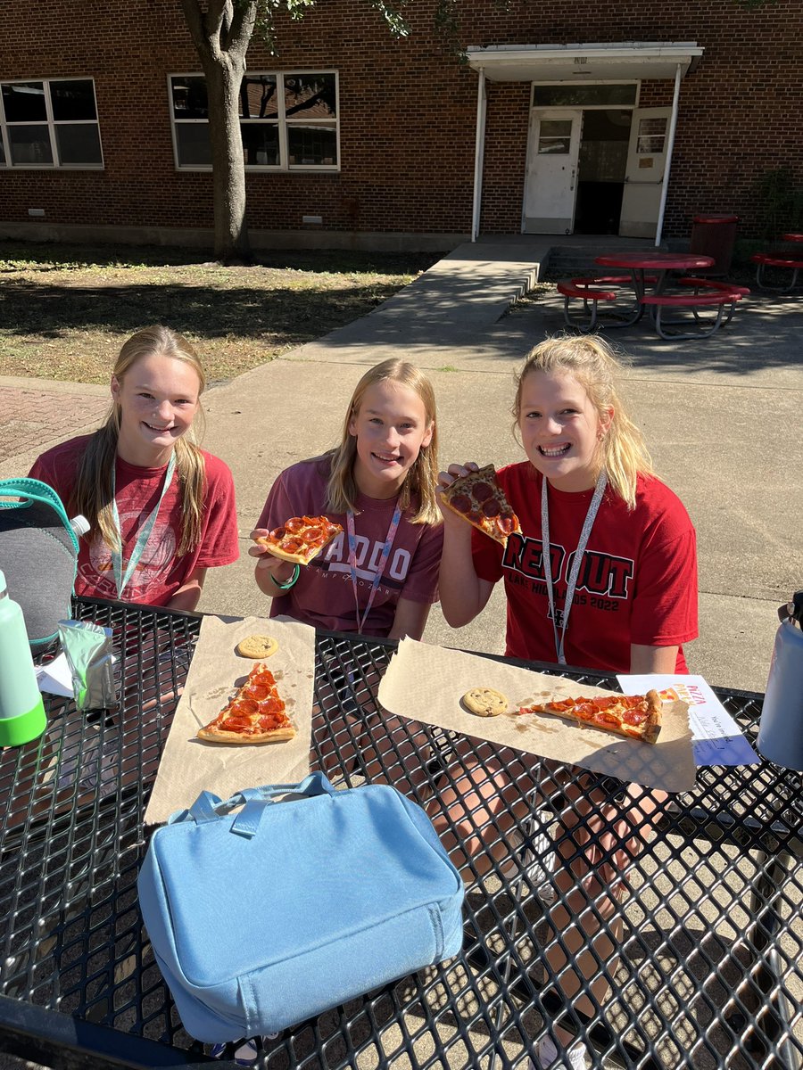 ms. sopher 👩🏽‍🔬 tweet media