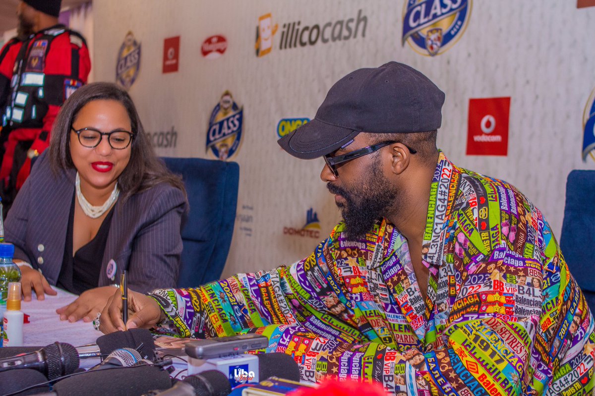 JohnnyLyba's tweet photo. Nous étions présents pour accompagner l’artiste @fallyipupa01 à sa conférence de #Presse . Nous vous invitons à venir nombreux ce 29 Octobre pour l’honneur de la musique et la culuture congolaise. @BralimaSA @Rawbank_sa @Vodacomcongo https://t.co/3d76GydvZx