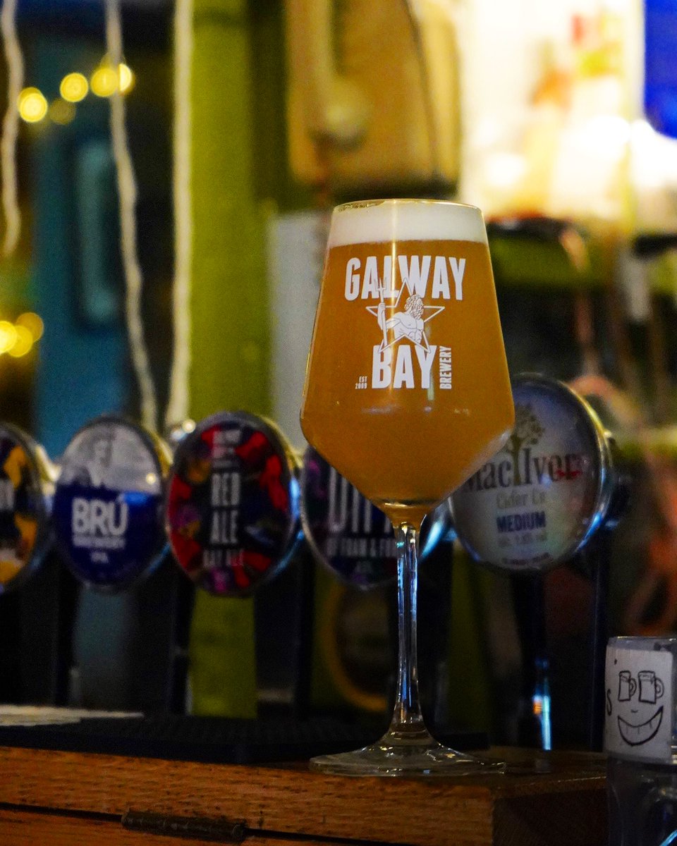 Dewdropgalway tweet media