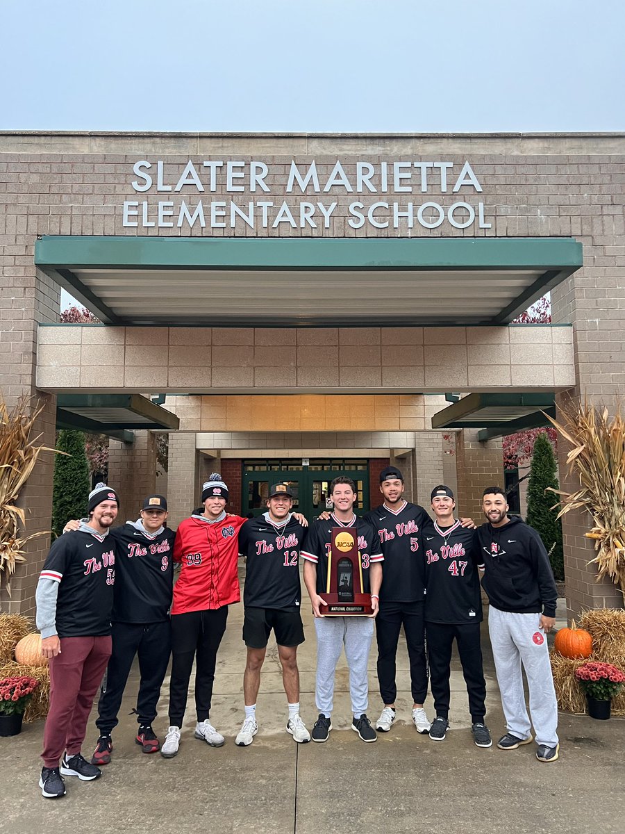 NGUBaseball's tweet photo. Fun morning volunteering at drop-off for Slater Marietta Elementary.  Hopefully we helped start the kids’ day with a smile!  #ForTheVille https://t.co/Gln1cMgMy4