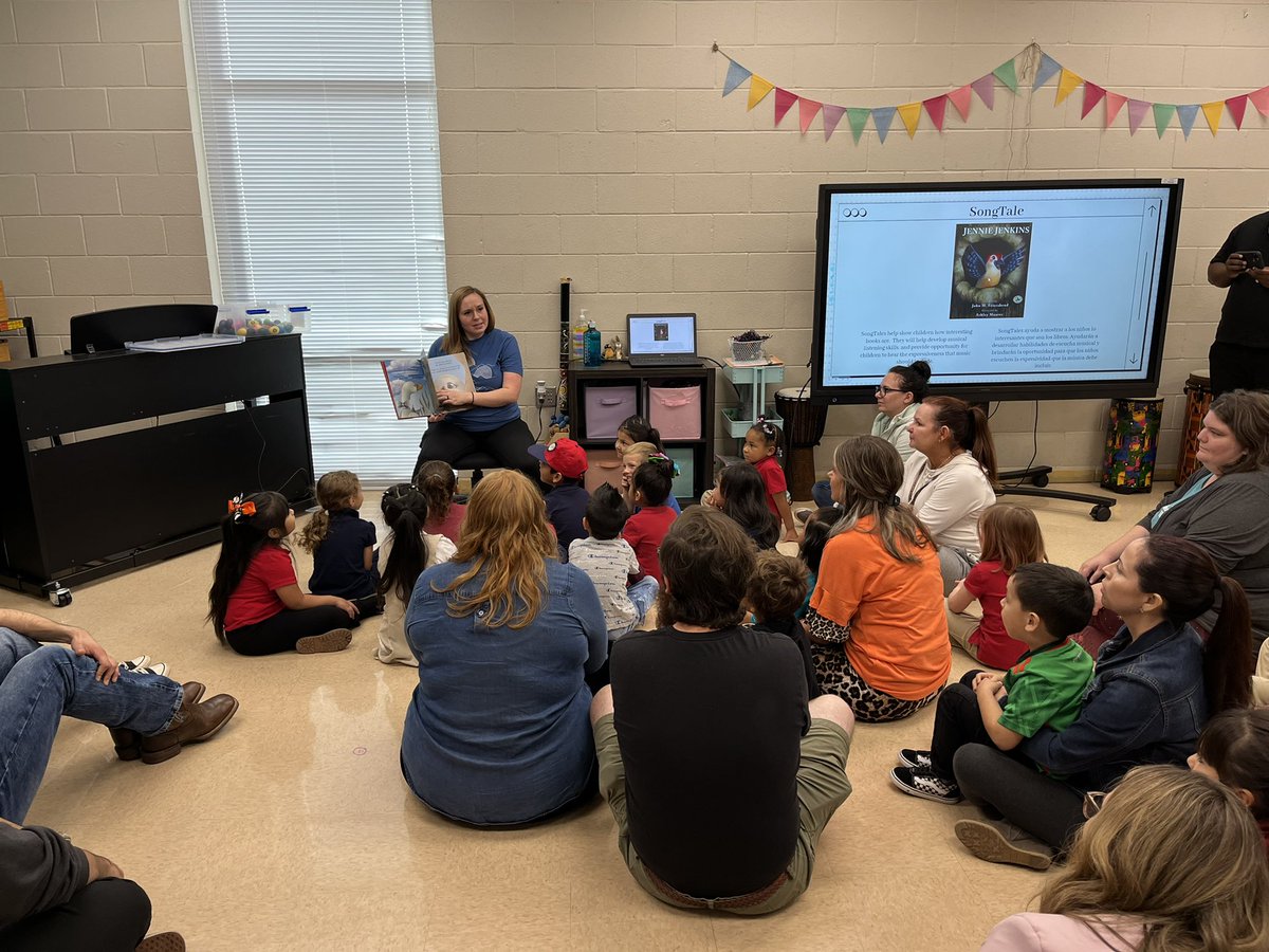 thestephhinton's tweet photo. Got to spend my morning singing and dancing with @SoHillsCardinal PK! Thanks, @JulianneDenton for the invite to Ms. Lopez’s amazing music class 🎶 #oklaed https://t.co/pLU9KGdO7L