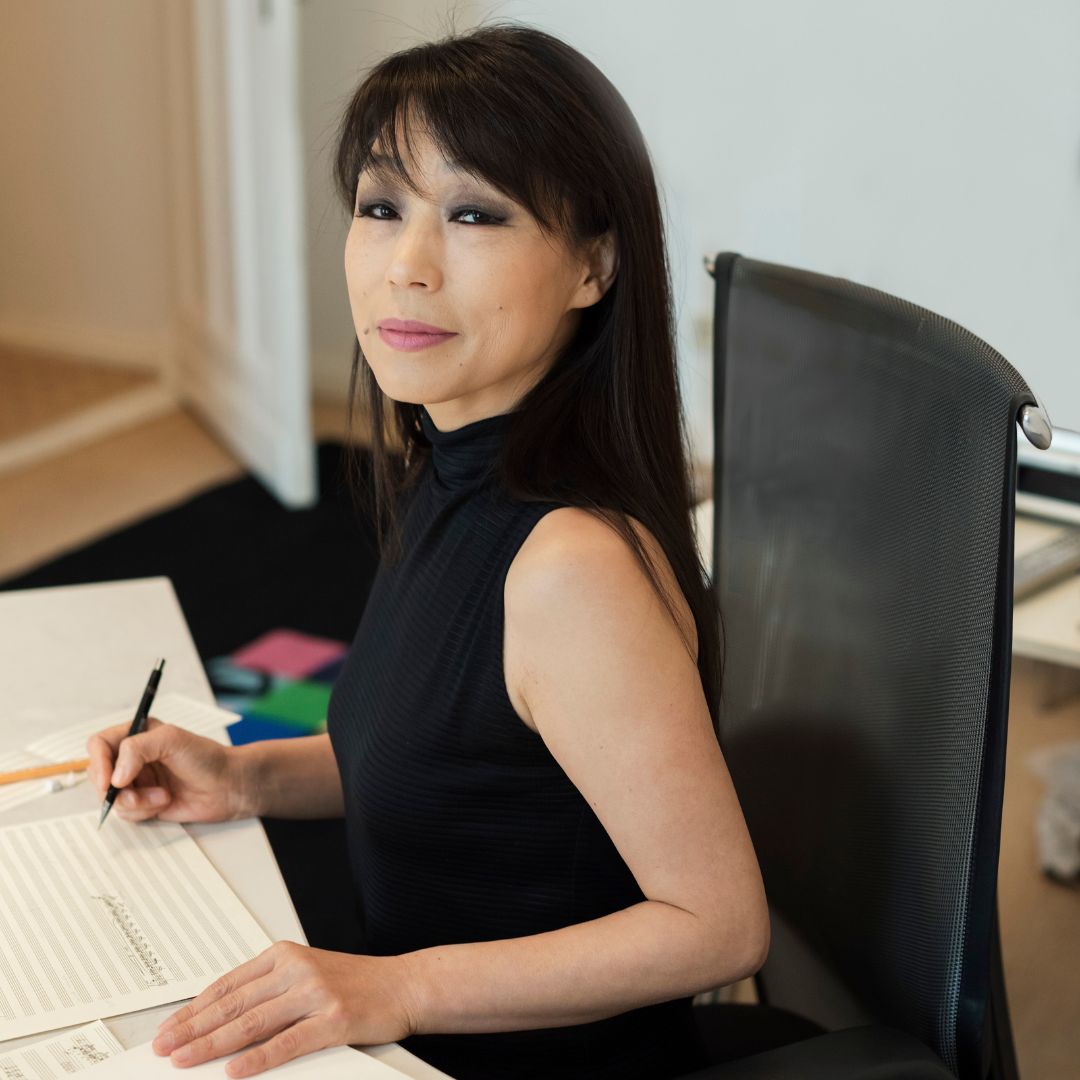 Boosey's tweet photo. Unsuk Chin's music is being celebrated across the globe today w/ the UK premiere of "Frontispiece" by @SeoulPhil, a work consisting of tiny fragments + gestures typical of certain composers! Across the pond, "SPIRA" is unveiled for the 1st time in Canada by @EspritOrchestra. 🎉 https://t.co/hGqFljouaH
