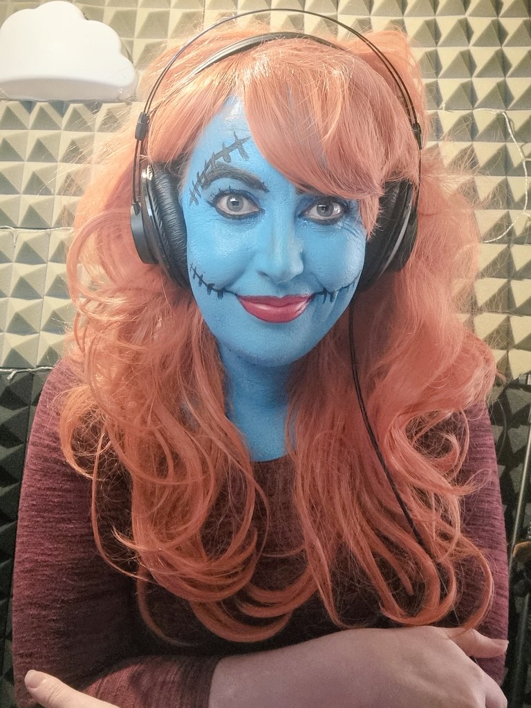 SaraLynam's tweet photo. Recorded our #Halloween episode of @WeekendCatch today. Naturally I had to paint my face... https://t.co/2IIXiDnwrK
