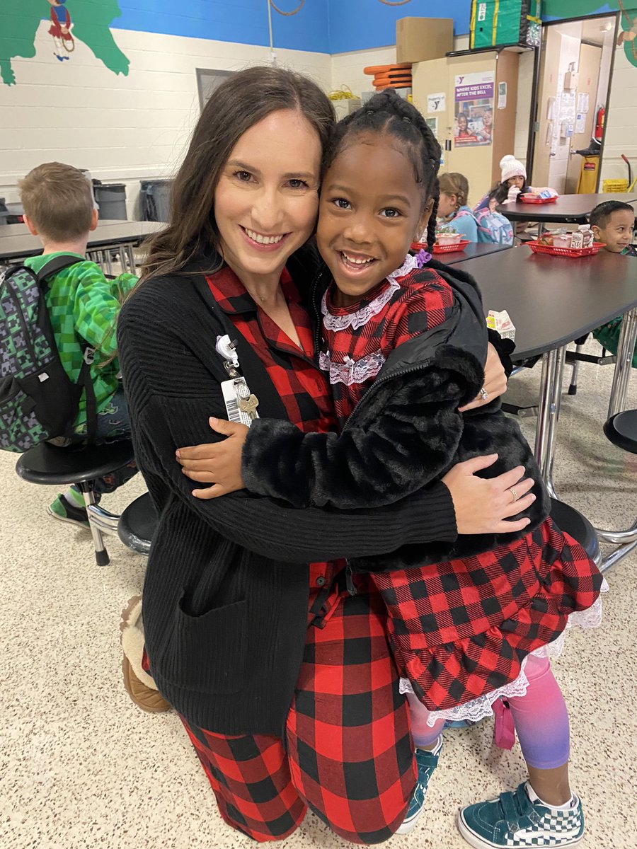 Follow your dreams. AND twinning during RED RIBBON WEEK <a href="/HumbleISD_OE/">Oaks Elementary</a>