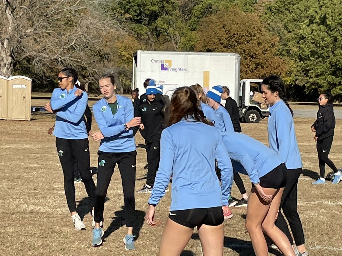 GreenWaveXCTF's tweet photo. A beautiful sunny and cool morning for the team at Mohawk Park before the first practice in Tulsa prior to the start of the 2022 @AmericanXCTrack Cross Country Championships 

#RollWave 🌊 https://t.co/Dr0Adtsy5p
