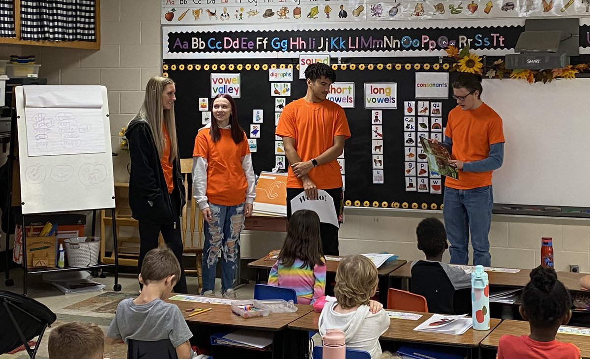 RavennaSupt's tweet photo. Ravenna High School students visited Willyard today to celebrate Unity Day!  We stand against bullying!  #OrangeForUnity #LeadWithLove https://t.co/S5AM64ezg5