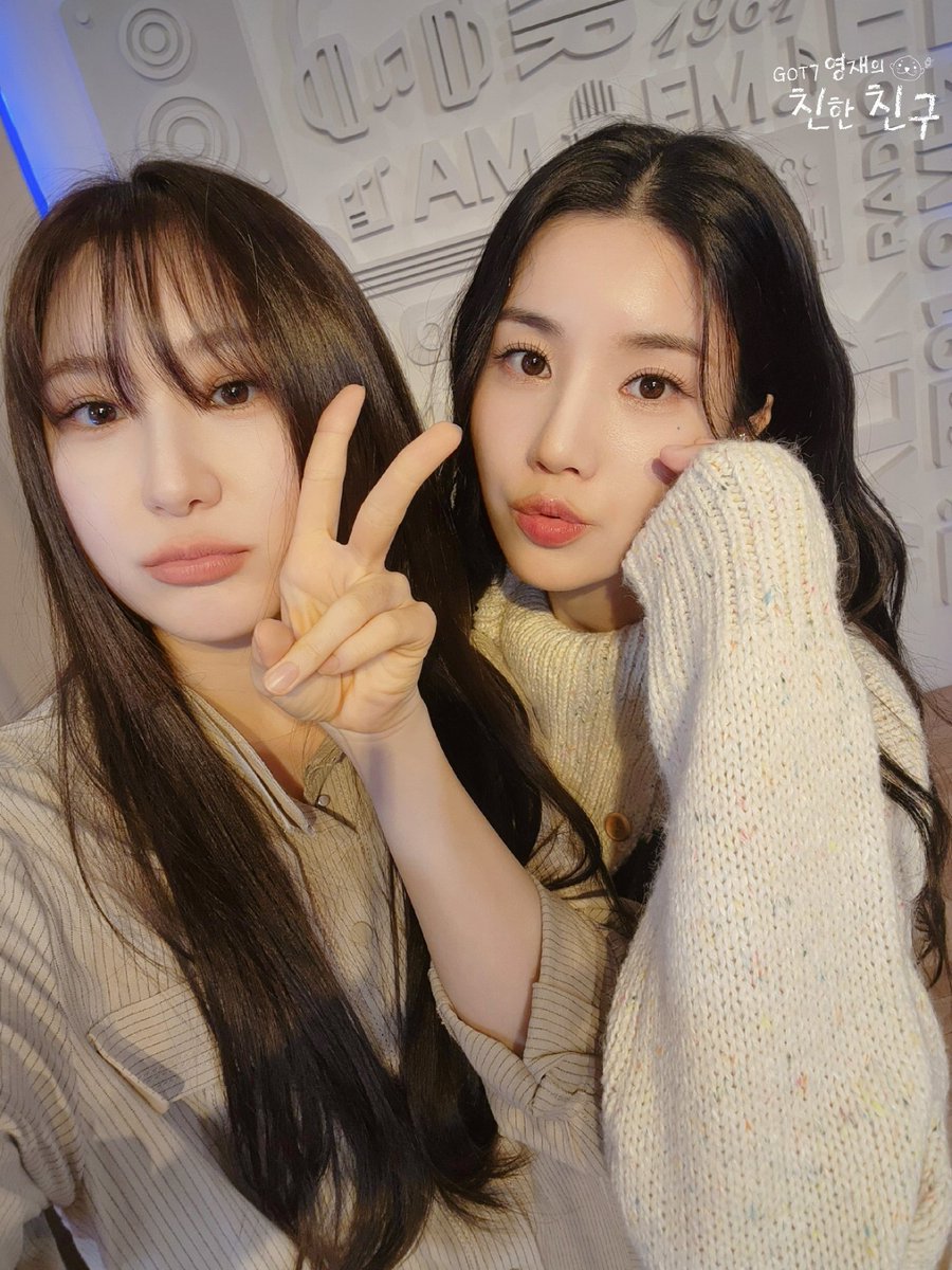 mbcbf_ever's tweet photo. 🦦친친 스테이지8🦦

친한친구에 진짜 찐친의 등장이라...😎
마포즈 비주얼도 실력또도동 매력 심해🌊❤

@KWONEUNBI 
@official_LCY 

#GOT7영재의친한친구 https://t.co/vIpAAPlbYi