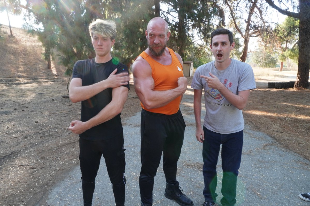 CarbonFin's tweet photo. Filmed a "In Real Life" @ClashofClans video with @reallyzealous! This was so much fun! 

▶️ https://t.co/6AxDfJjUu1

#ClashofClans | #GooglePlay | #ad https://t.co/LWnduEGedD