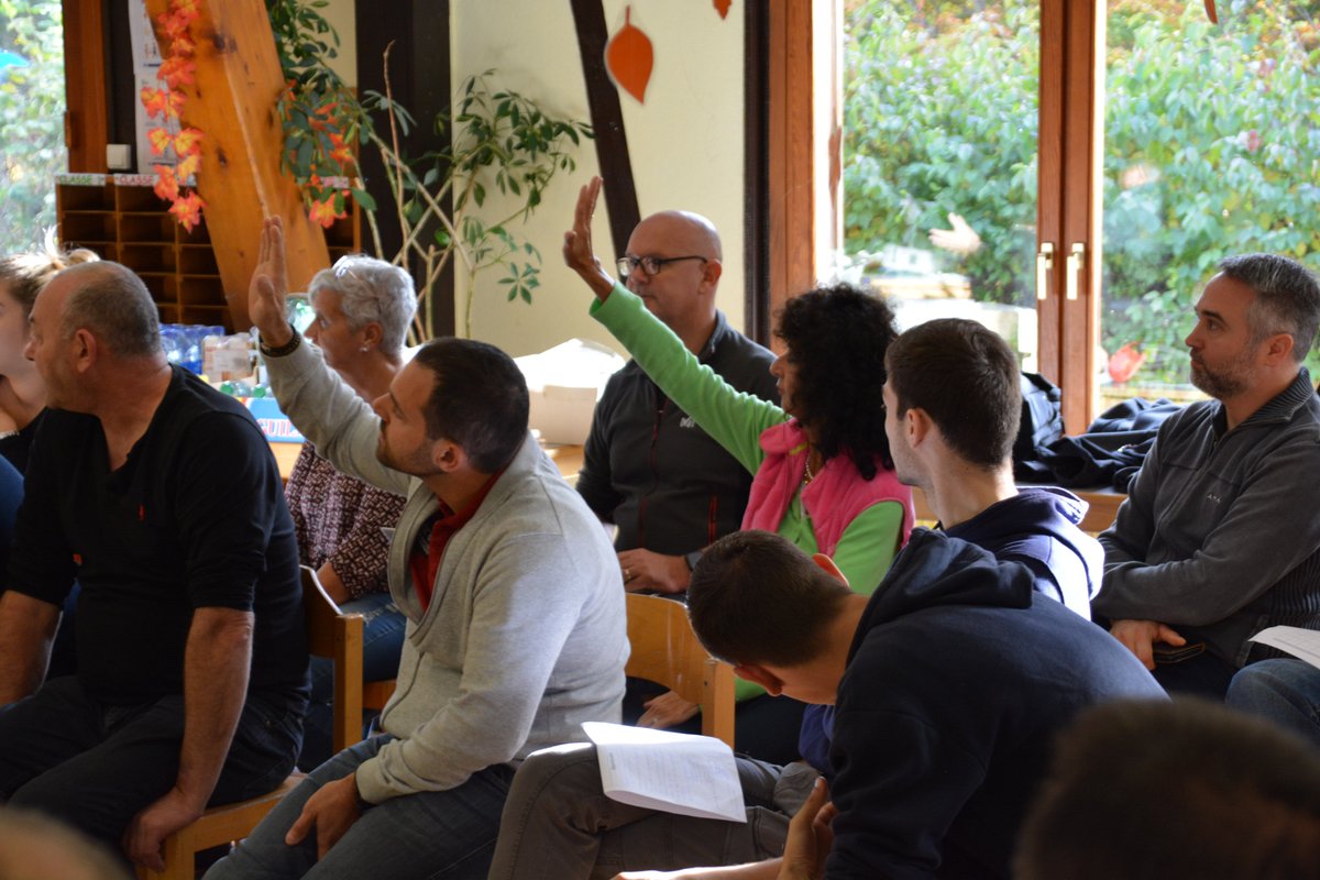 sdis68's tweet photo. 👨‍🚒Construire le #volontariat de demain : la parole aux SPV 
▶️1res assises du volontariat organisées par le #SIS68 les 22 et 23.10.2022
▶️50 #SPV ont répondu à l’appel pour mettre en lumière les difficultés rencontrées et dégager des pistes de #progrès
📸N.Fink
#sdis68 #pompiers https://t.co/UFpvLvu6sA