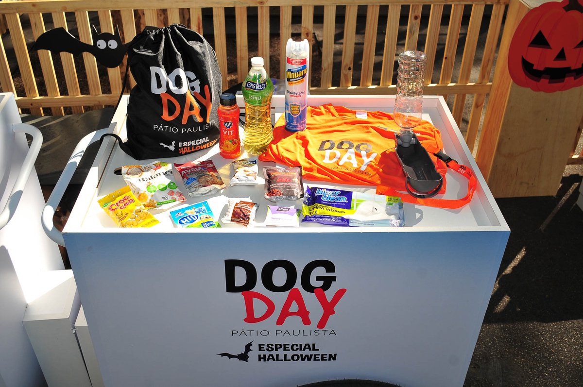 MundoEbicen's tweet photo. Marcando presença neste fim de semana no Dog Day na Av. Paulista. Muito divertido.

#DogDay #PatioPaulista #CrocCen #MundoEbicen https://t.co/dk7zrxfWfv