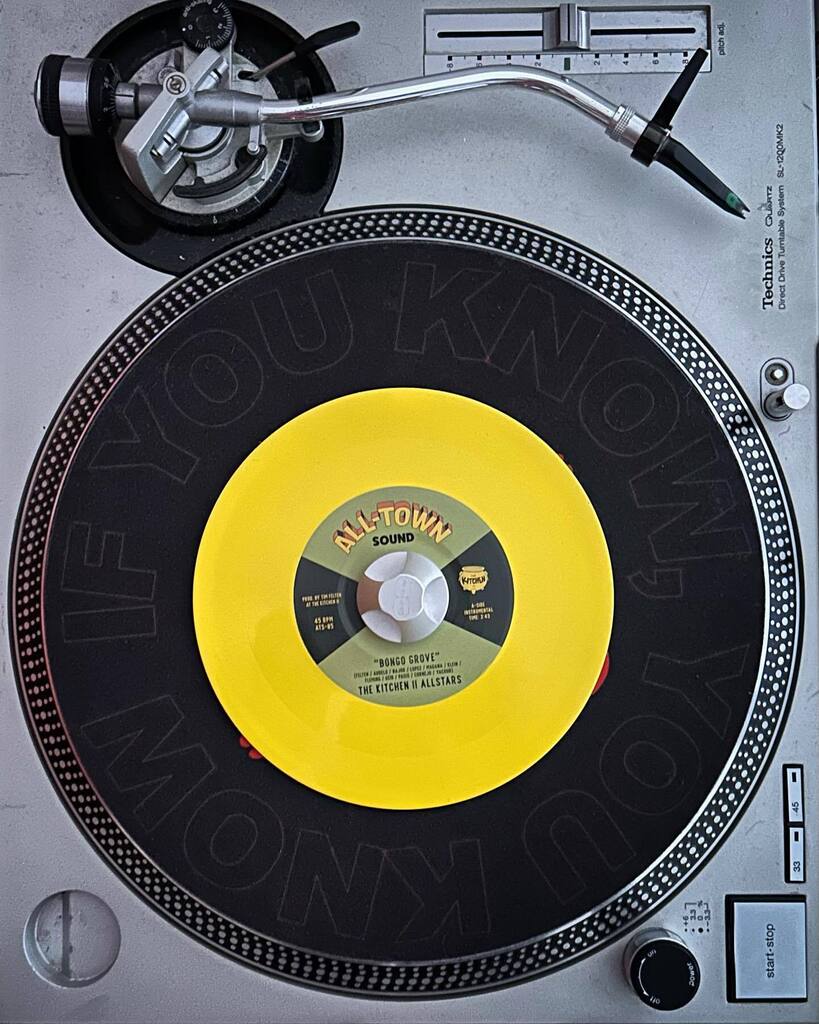 goodtasterecord's tweet image. Funk 45s we’re digging right now: The Funk II Allstars new single ‘Bongo Grove’ with ‘Onyeabor 80’ on the flip. For fans of War &amp;amp; Isaac Hayes. #funk45 #vinyl #vinylrecords #records #recordshop #recordstore #vinylcollection #vinylcommunity #vinylcollector… instagr.am/p/CkOHCTus9Xm/