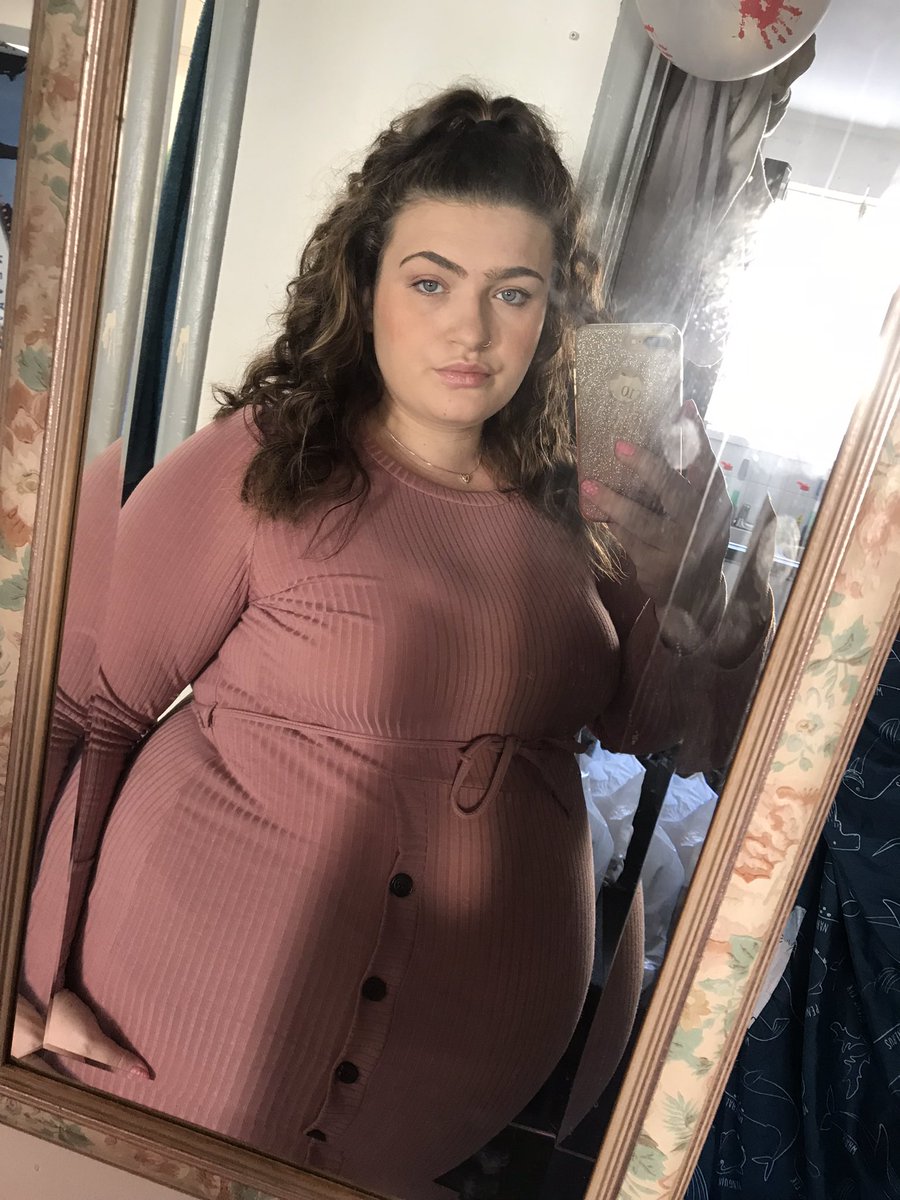 leeoconnorxo's tweet photo. WE HAVE 3 WEEKS LEFT UNTIL SHES HERE 💖💖 @WaxAccessible https://t.co/pULCxmS56o