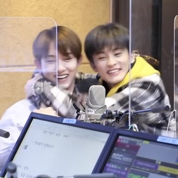 markminhyung's tweet photo. happy birthdayyyy to my cutest gege win2 💞 https://t.co/3tWyyrTYfu