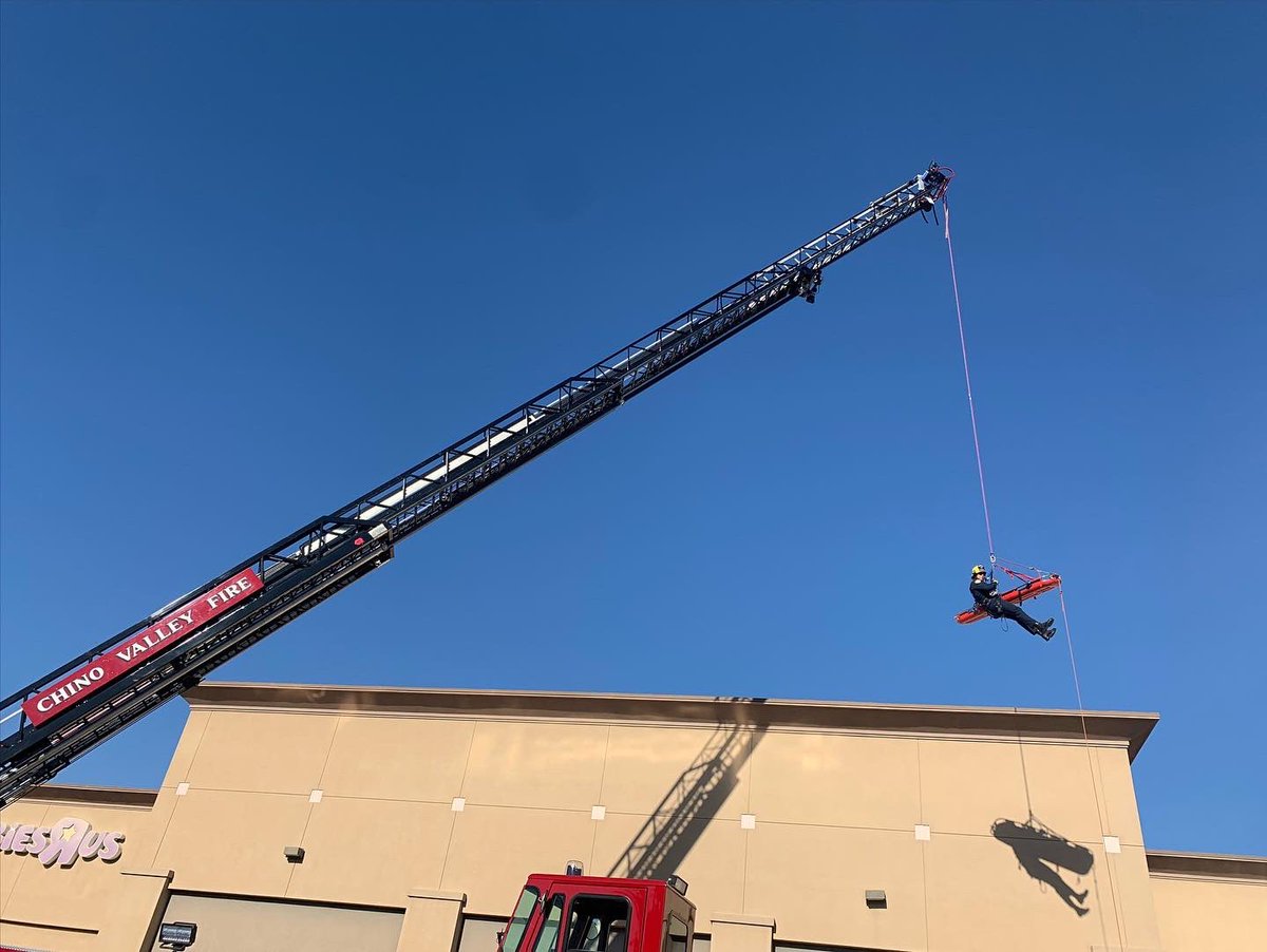 cvifd's tweet photo. CVFD Firefighter/ Paramedics recently trained on rooftop rescue scenarios utilizing Medic Truck 61’s aerial ladder and a stokes basket for patient removal. #stayingready #birdseyeview #stokesbasket #technicalrescue https://t.co/Lme7Vermzy