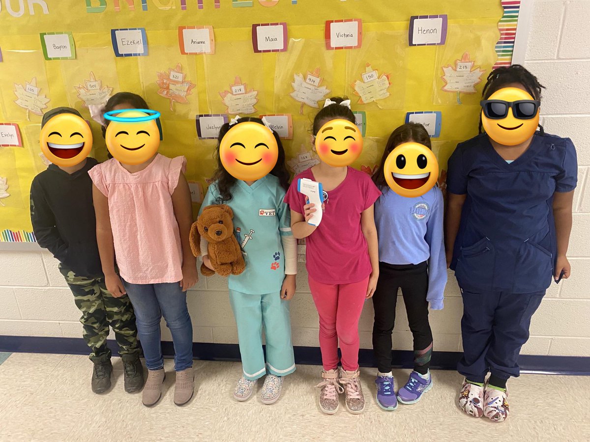 ShriverCSL's tweet photo. Our students are the future! Check out all the amazing careers are students dress as! #Fallspiritweek #Communityschool @ShriverES https://t.co/Ed1gA9XskD