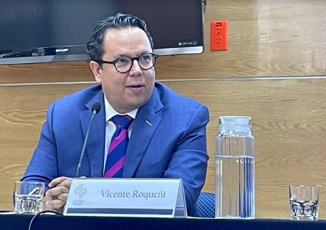 #EconomíaDigital | La #digitalización es una parte importante del desarrollo económico, y desde <a href="/DidifoodMX/">DiDiFood_MX</a> hemos logrado incluir en la plataforma a pequeños micro negocios que nunca pensaron estar en una plataforma digital: <a href="/VicenteRoqueni/">Vicente Roqueñí</a>, de <a href="/DiDi_Mexico/">DiDi México</a>.