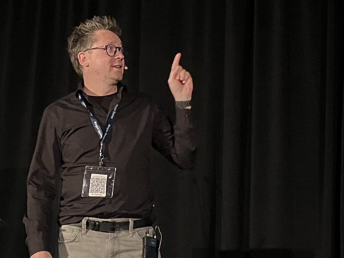 Luc Parenteau is now talking with us about how quality pushes us towards success or failure.

#DevOpsDaysMTL