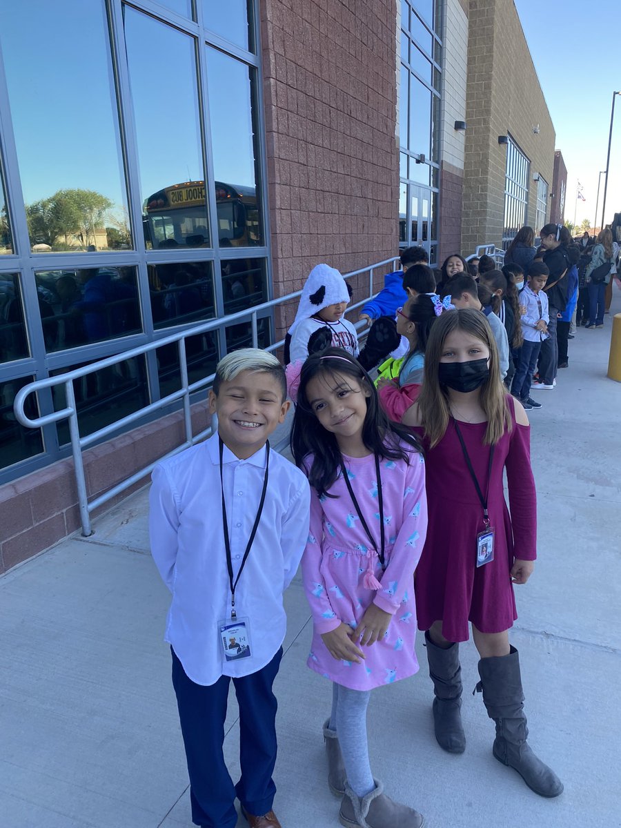 Ready for Alice in Wonderland. My students are so happy to be part of this wonderful audience! 💕 Dragons are in the house 🐉 #TeamSISD #NeedToSucceed