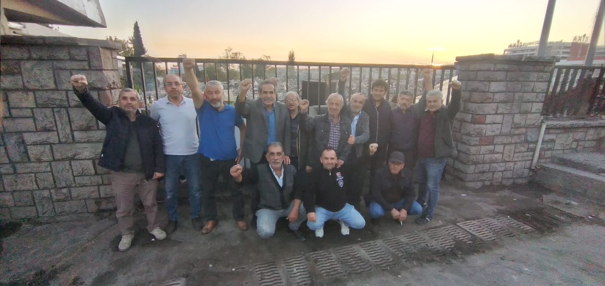 Uzel Makina Direnişi..
Parababaları Düzenine...Sarı Sendikacılığa Karşı Direniş..
Direniş Uzel Makina Direnişçileri..
Direne..Direne KAZANDI..
Bu gün..Kabul Edilen Taleplerin
Tamamı Nakit Olarak Ödendi..
Yaşasın Uzel Makina DİRENİŞİMİZ.