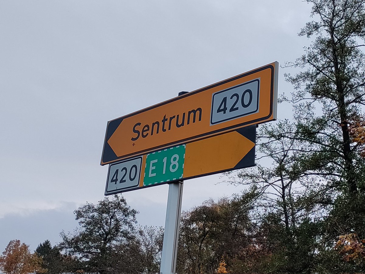 verBaselt's tweet photo. Deutschland in einem Jahr https://t.co/hFNfnV7yik