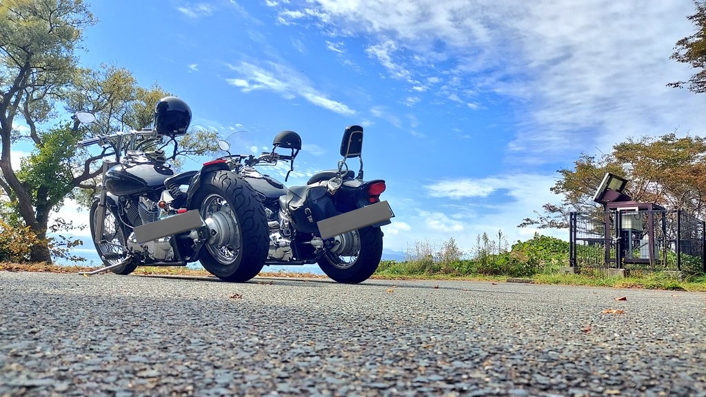 ABOfrog's tweet photo. 名前 あぼふろっぐ
性別 ♂
年齢 20🦏
住み 福島⚔️
愛車 DragStar400
一言 雪道単独で事故って死にました🥰
バイカーといいねくれる人フォロー返します気軽に絡んでください🙇‍♀️

 #バイク
#バイク乗りとして自己紹介
#バイク乗りと繋がりたい 
#バイク好きな人と繋がりたい 
#ドラッグスター400 https://t.co/49dXGFwgf5