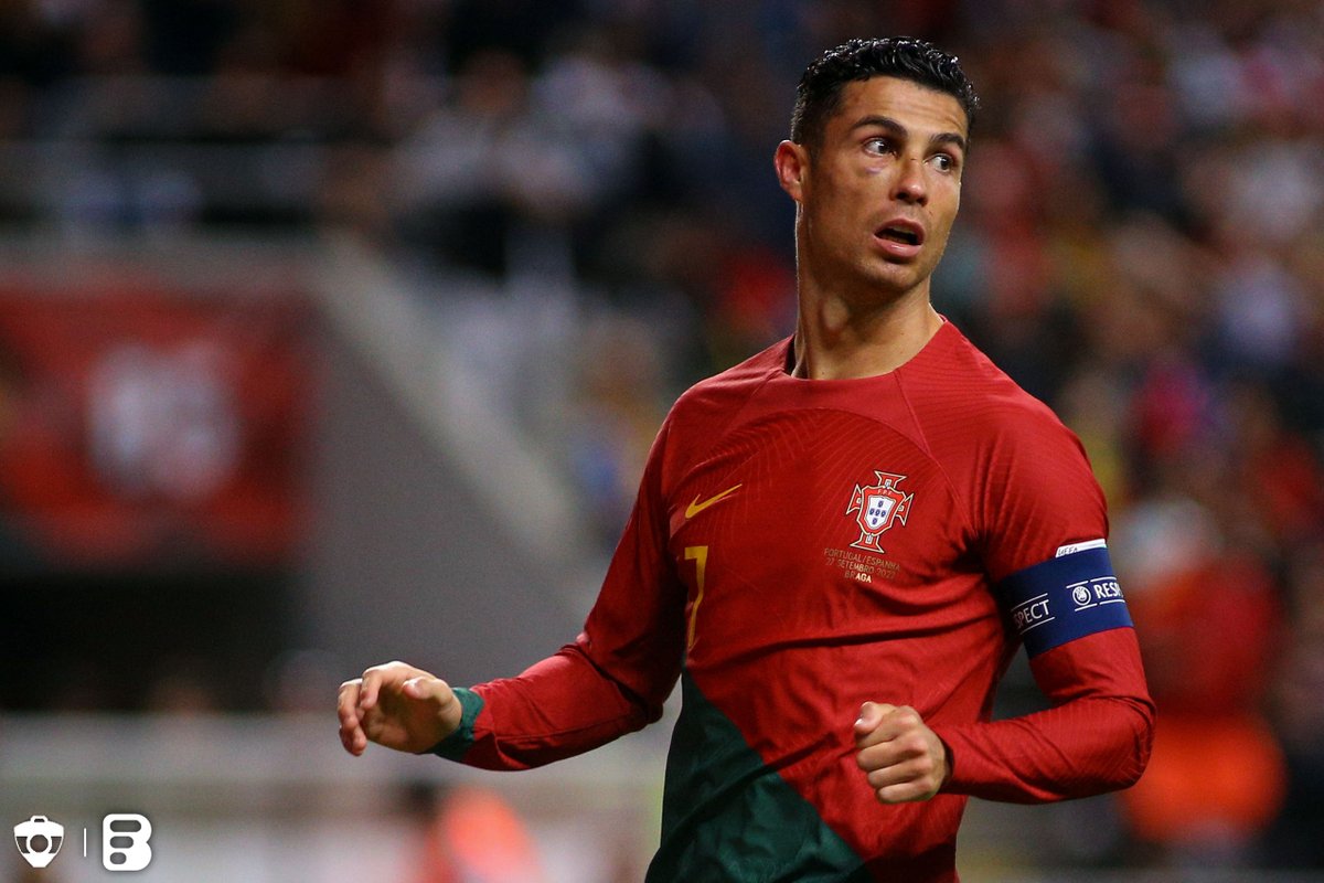 _BeFootball's tweet photo. Une IA programmée pour la Coupe du Monde 2022 a prédit une défaite de l'Angleterre en demi-finale face au Portugal.

Nous aurions ensuite le droit à une finale Portugal - Argentine, Ronaldo - Messi 👀🇵🇹🇦🇷

(@sportbible) https://t.co/oGFTVt03W5