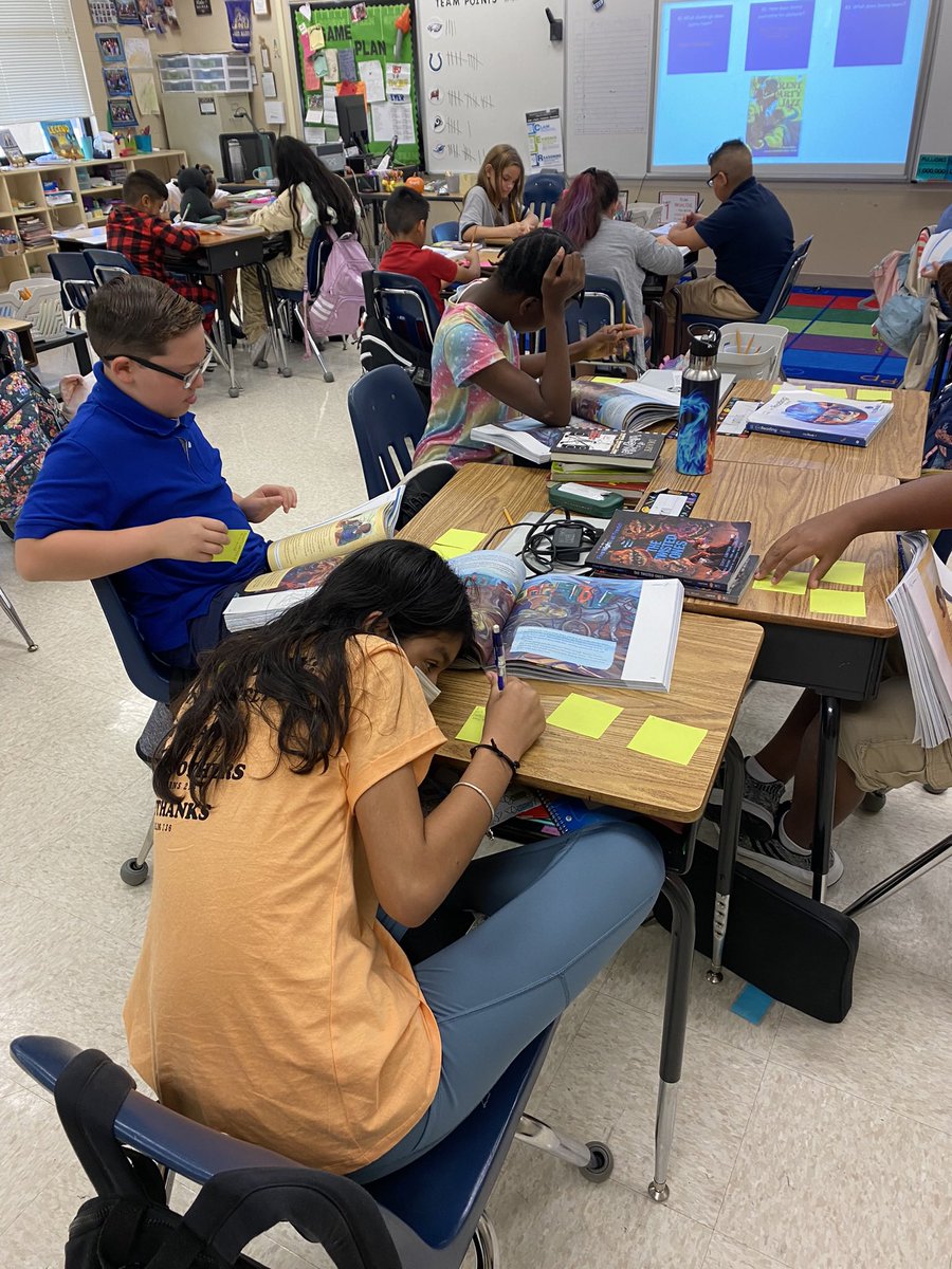 Working together to write a summary for our historical text “Rent Party Jazz.” Amazing summaries! Awesome teamwork! <a href="/PoincianaCCPS/">Poinciana Elementary</a> <a href="/collierschools/">Collier County Public Schools</a>