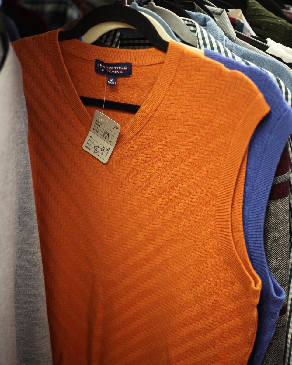 HandMeUpsNe's tweet image. It's sweater weather! 
￼
Head over to Hand Me Ups to check out our huge selection of Men's, Women's, and Children's clothing so you can stay warm this season. 
￼
#Thrift #OmahaThrift #ThriftOmaha #ThriftFinds