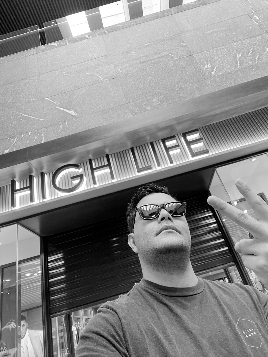 MaritoPino's tweet photo. Preparando todo para esta noche !!
#HighLifeExperience
@highlifemx https://t.co/ztsyQR2rUK