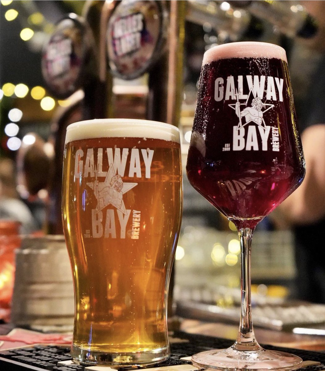dublinbeer's tweet photo. Want a drink on us?! It’s Thirsty Thursday 🍻 Make sure you join us for drinks later!! For every @galwaybeer core range beer you buy, we will give you one on us from 6pm to 7pm 🍻 

#Beers #Dublin #WhatsOnDublin #ThirstyThursday https://t.co/rlFHnn2J2t