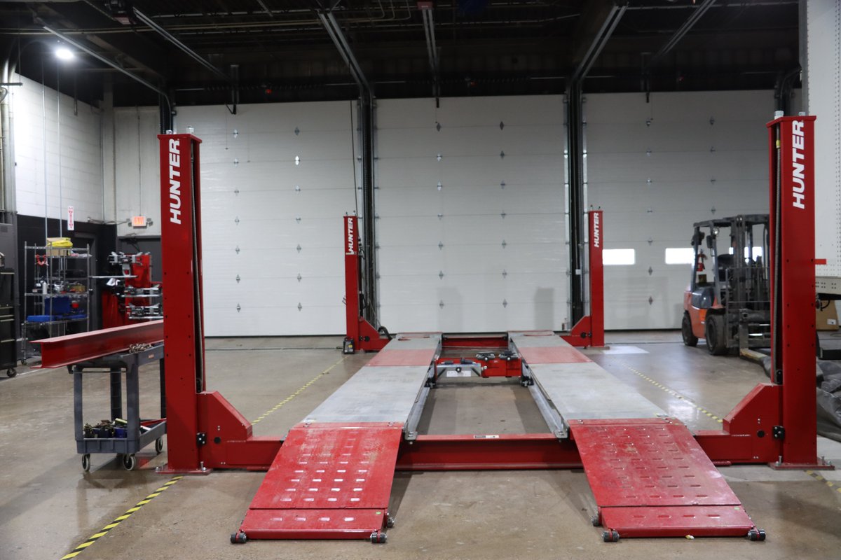 Pictured below is our state of the art semi alignment rack. We perform high quality service to make sure your truck runs smoothly. We also offer alignments for cars and regular sized pickup trucks.