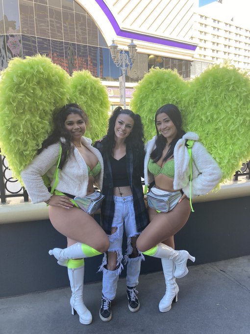 A girl who likes girls 🥰 https://t.co/mhPPVUkwKI<a href="/tag/onlyfans"class="tags"><span>#onlyfans</span></a>