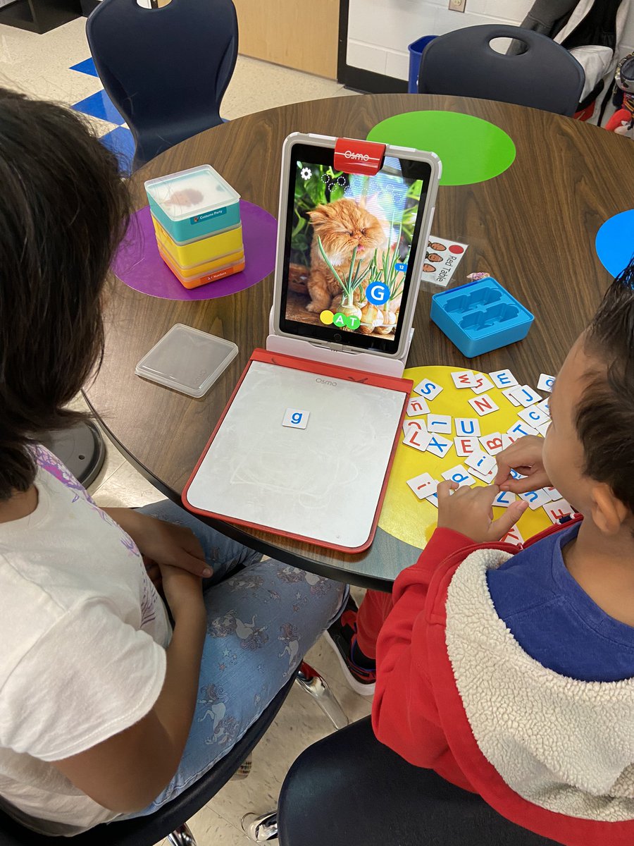 Peanut25's tweet photo. Osmo center fun ❤️#ALEROCKS @NISDMoraES https://t.co/DPeA3bHK9i