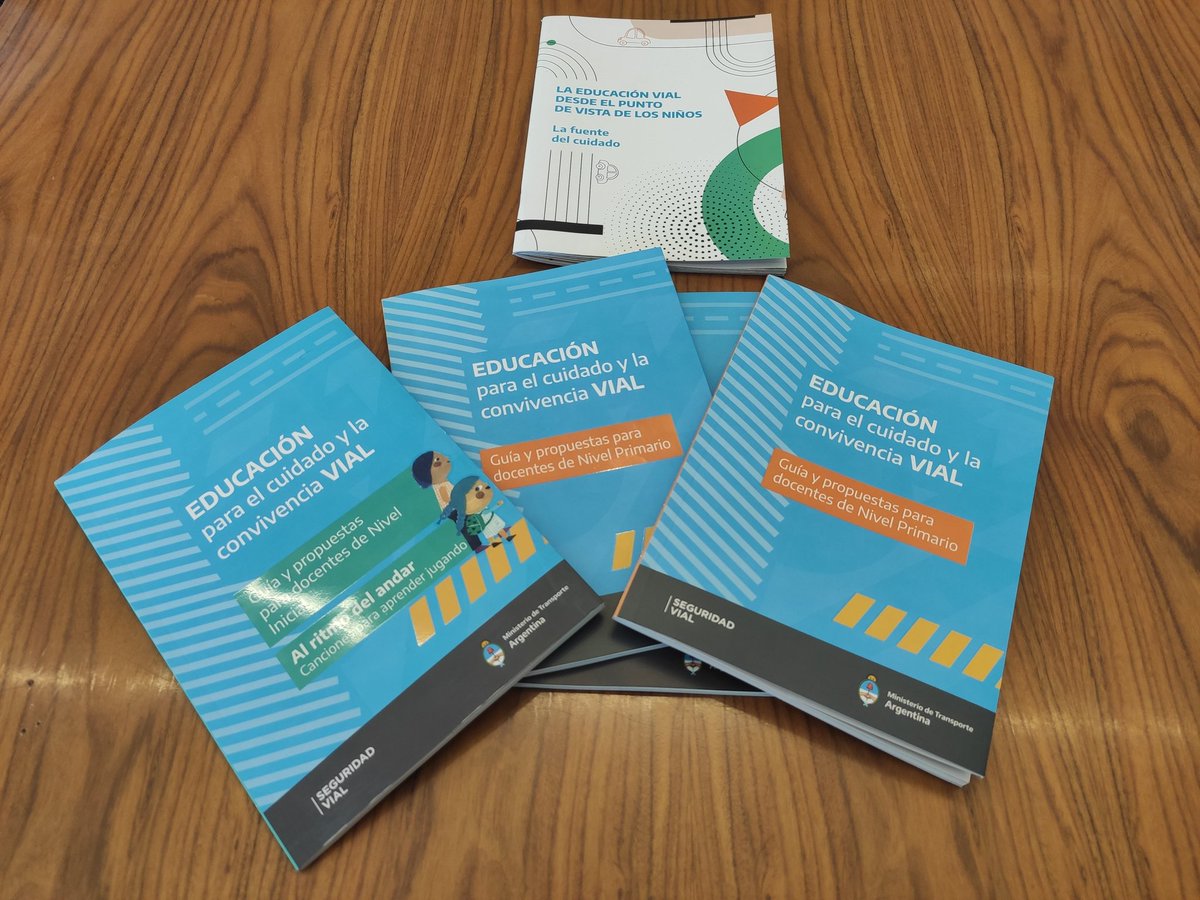 Sebakelman5's tweet photo. 📒 Desde Marzo los contenidos educativos de @InfoSegVial llegarán a las 1130 escuelas de #SanLuís
Firmamos convenio con la Ministra de Educación y el Ministro de Seguridad para que la #EducaciónVial llegue a cada escuela de la provincia de la mano de los docentes. https://t.co/bAikgV8nNi