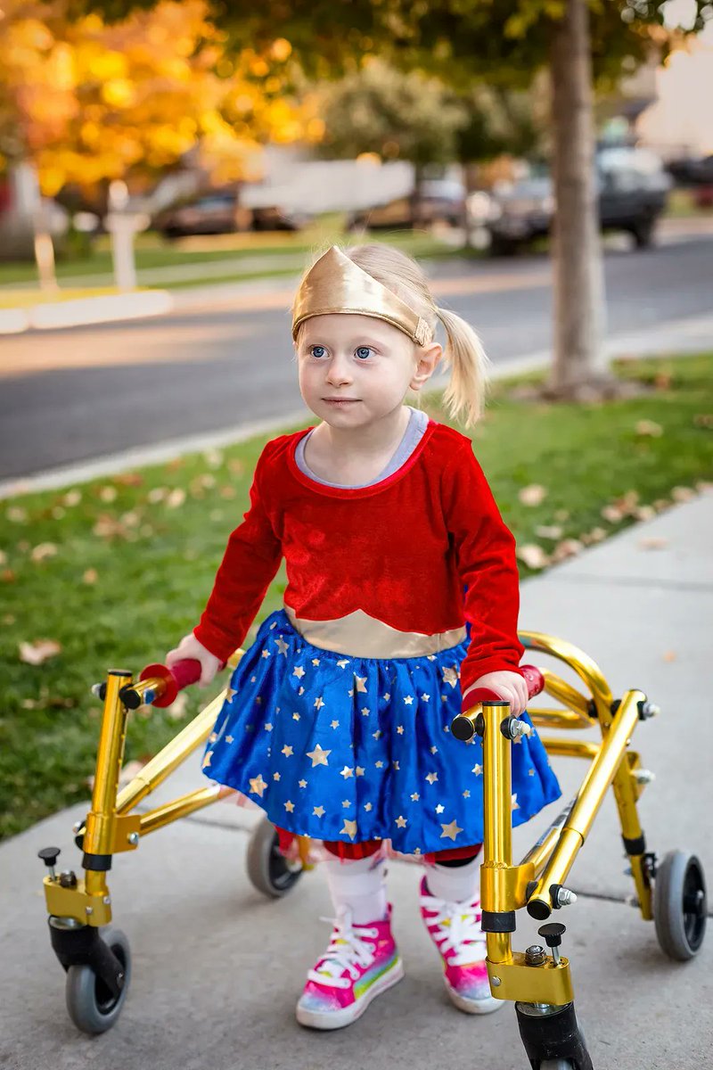 With #Halloween closely approaching, every child deserves to dress up!  Find some helpful adaptive Halloween costume ideas here - buff.ly/2ZCoBmV.  
Also, learn how to have an #inclusive Halloween for all Trick-or-Treaters here - buff.ly/3VsGYDm.