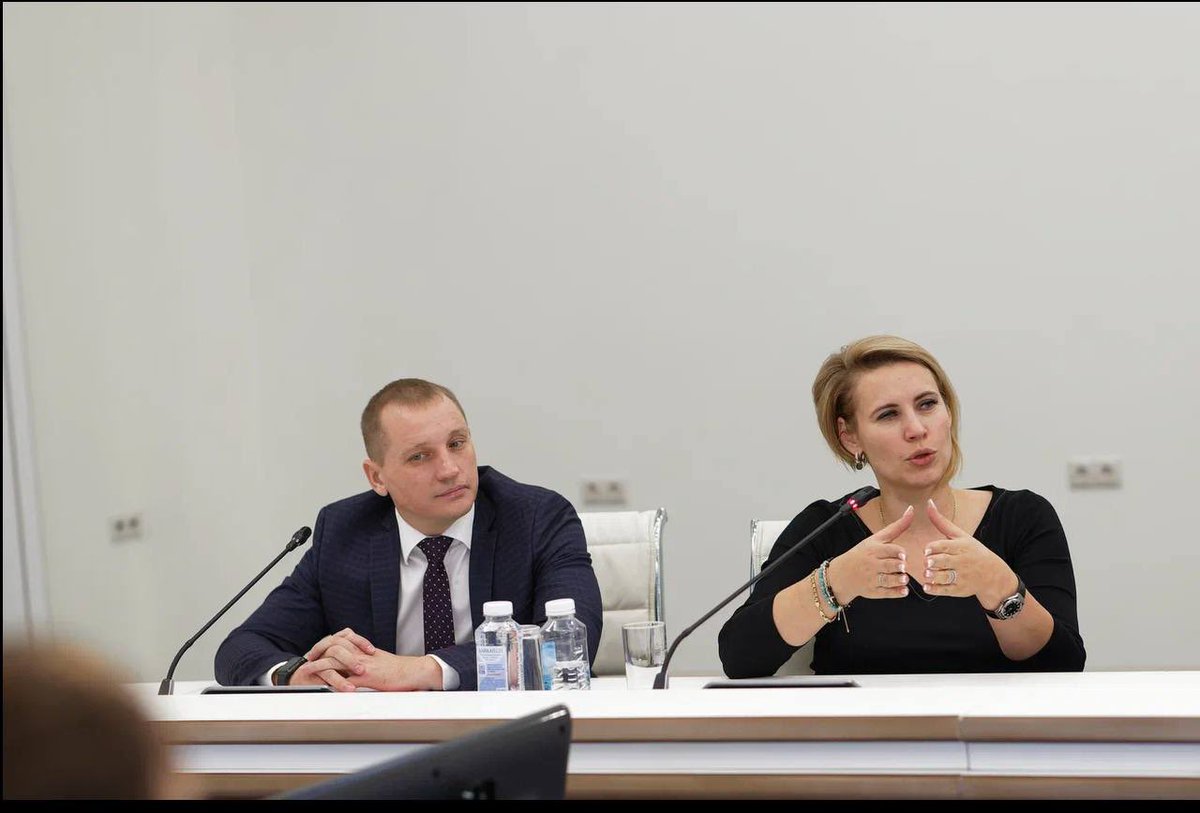 В Минстрое России состоялась встреча первого замминистра Александра Ломакина с победителями и организационным комитетом II Всероссийского конкурса управленцев «Лидеры строительной отрасли»

🏆 В 2022 году в конкурсе приняло участие 11 275 человек из 45 регионов РФ.