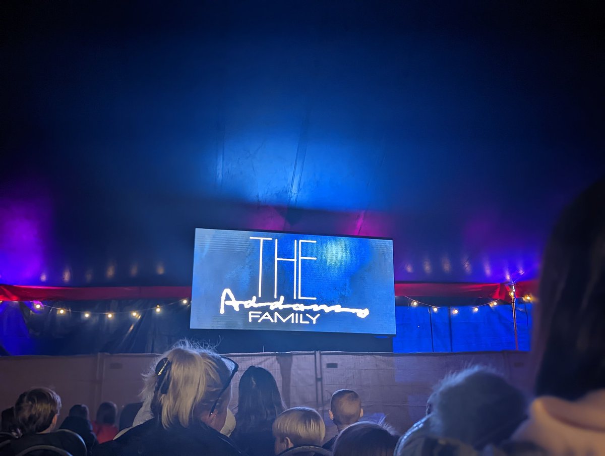 Really enjoyed watching the Addams Family <a href="/HultonPark/">HultonPark</a> #hultonparkhappenings #hultonpark looking forward to playing golf there as well ⛳🏌️😃