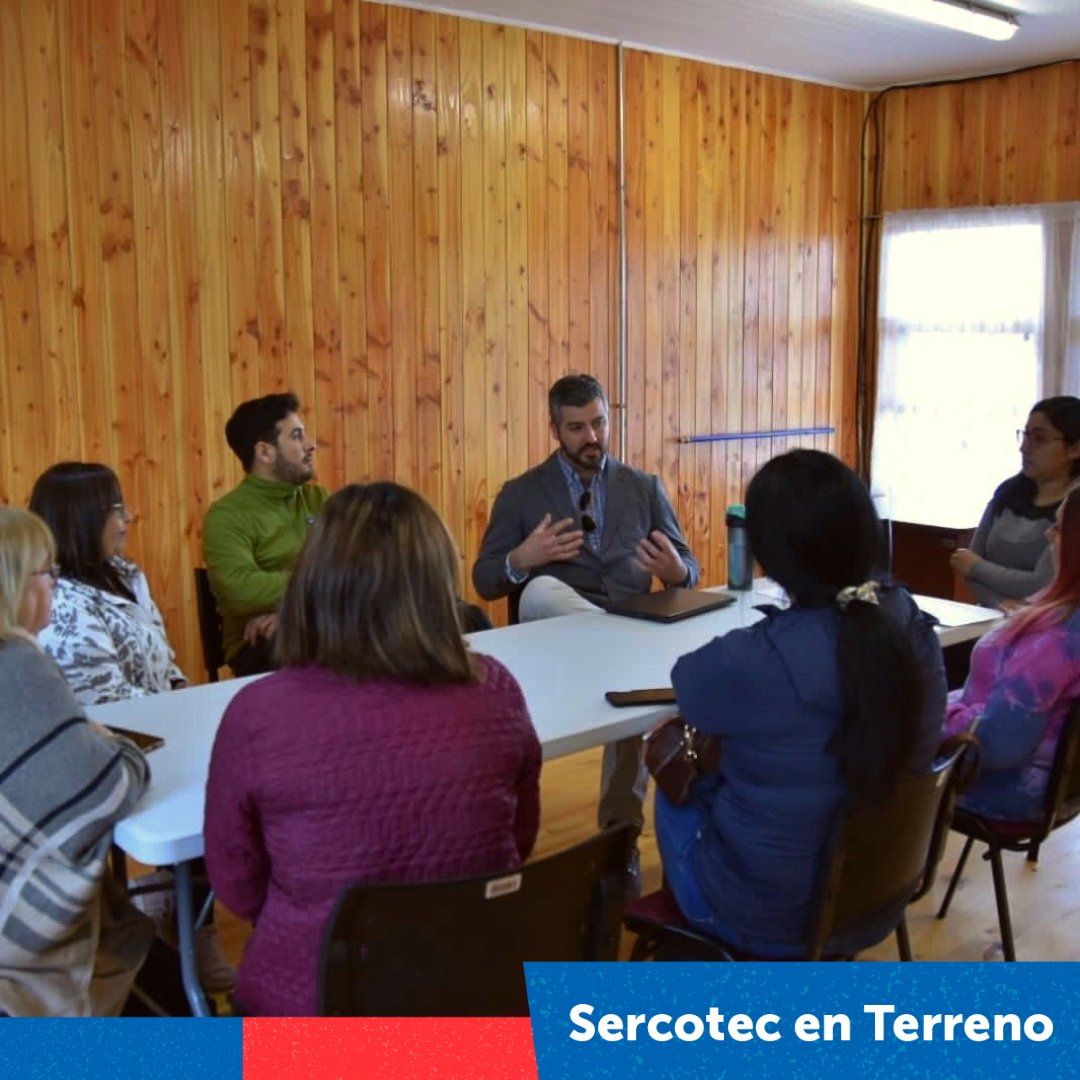 sercoteclosrios's tweet photo. Seguimos con #SercotecEnTerreno👣día a día recorriendo la #RegiondelosRio. Ayer nuestro ejecutivo Pablo Moreno estuvo con los equipos municipales de las comunas de #Paillaco #Futrono #RioBueno y #LaUnion para difundir y orientar sobre nuestro programa de #BarriosComerciales2022 https://t.co/aLuYrkOhl5