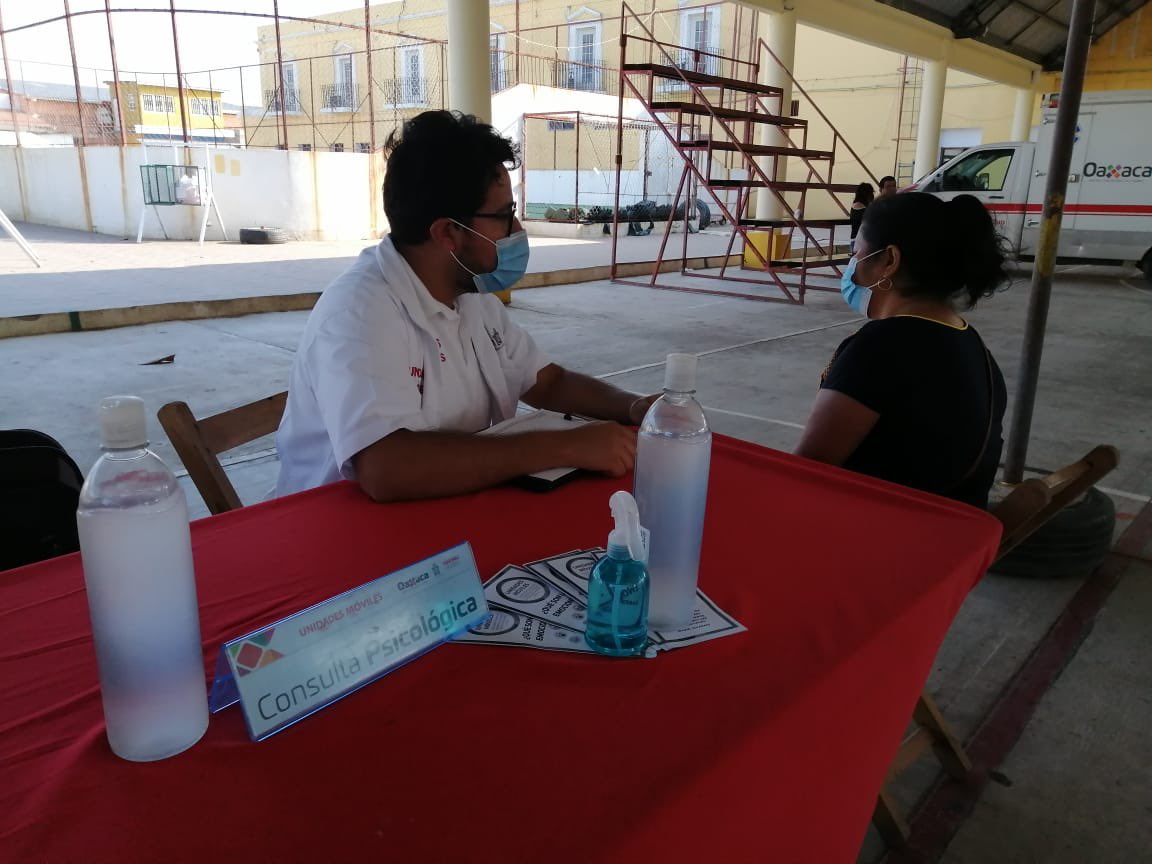 En el municipio de Santo Domingo Ingenio hemos brindado 195 servicios de salud a favor de sus pobladores, con 47 consultas Médicas, 35 consultas Odontológicas, 12 consultas Nutricionales, 15 consultas Psicológicas, 53 escáner mamario y 33 pruebas de Glucosa.