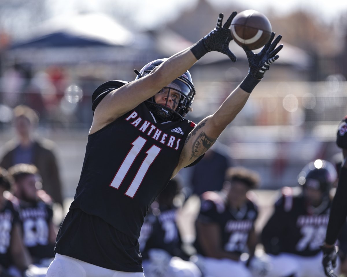 Our Panthers are having a dominating season!

7-0 record and ranked in the top 25 in the AFCA NCAA DII Coaches Poll.

We will cheer them on as they face SVSU in Saginaw this Saturday! #DUFB22