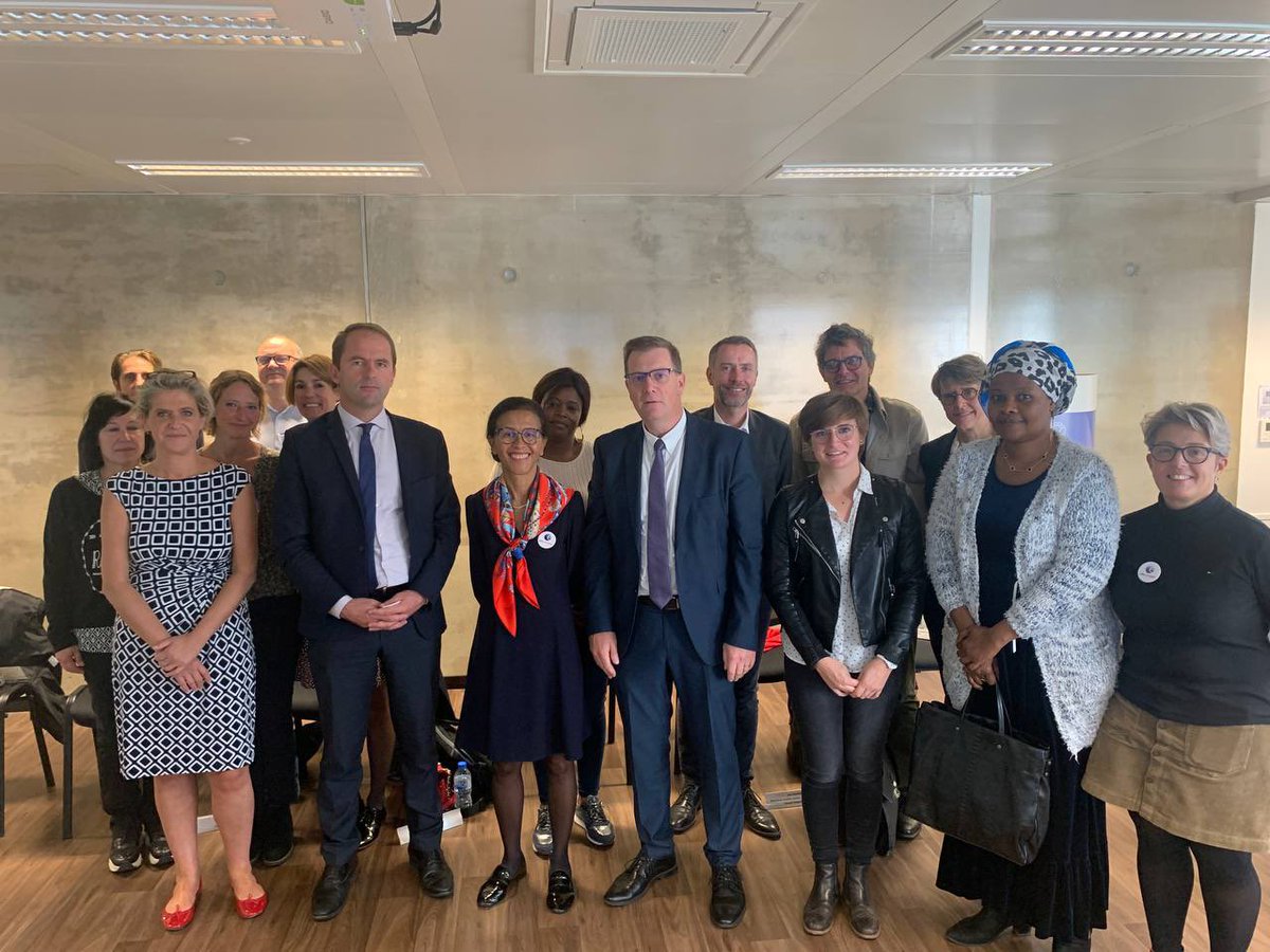 ThibautGuilluy's tweet photo. Au Mans avec les équipes @pole_emploi, @sarthefr, CCAS et les personnes sans emploi en parcours d’insertion. https://t.co/U2YB6jNDr3