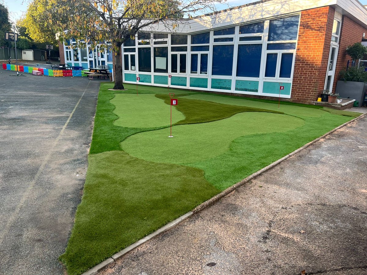 St Michael's Woolmer Green tweet media