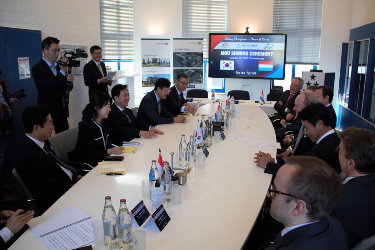 RotarexGlobal's tweet photo. Yesterday, #Rotarex had the honor of hosting a delegation from South Korea for the signing of a MoU at our HQ in Lintgen. This new agreement 🤝 seals our partnership with South Korea, the Chungnam province &amp; the city of Asan where we invested to build our new plant. https://t.co/jKSjlgcO5r