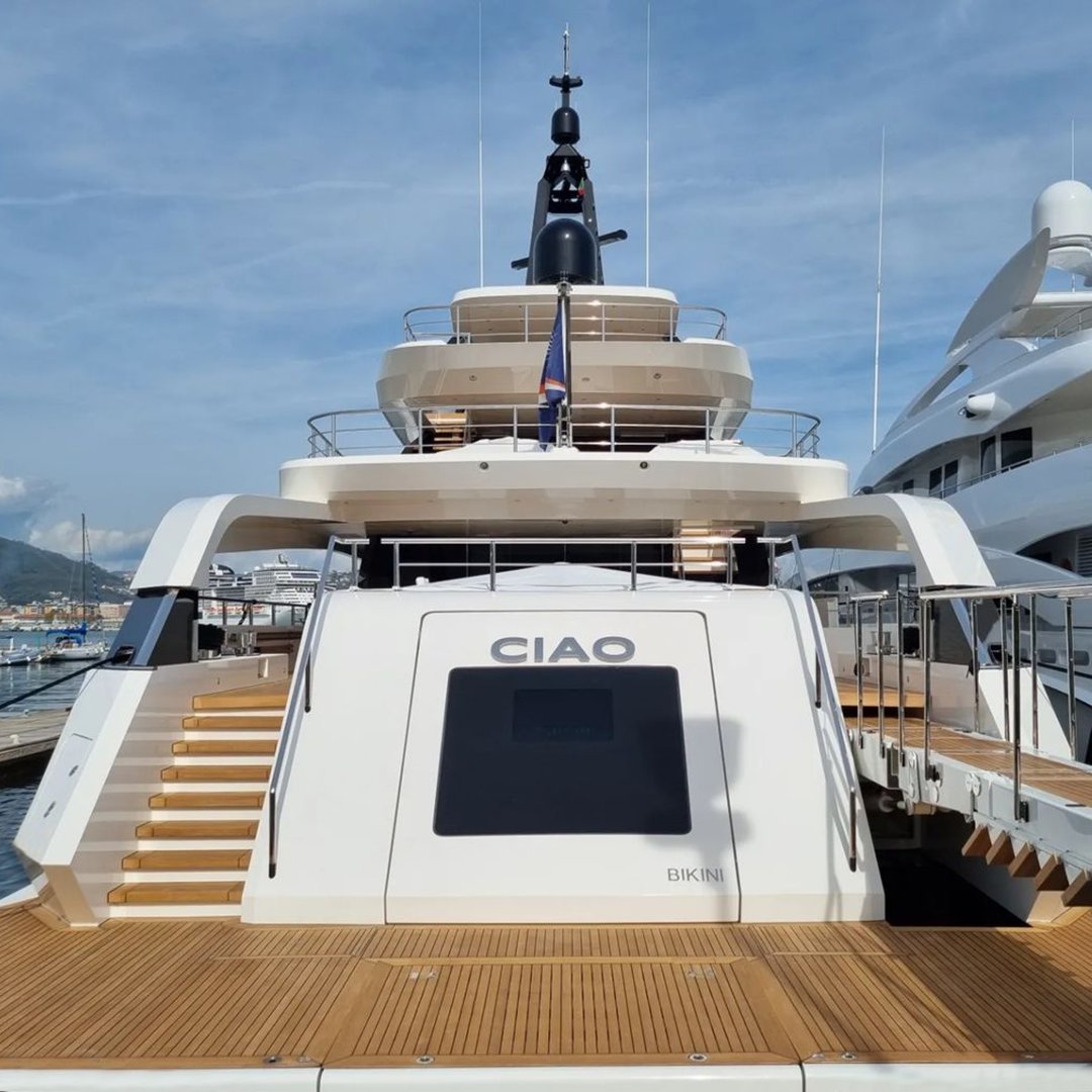 CRN Yachts tweet media